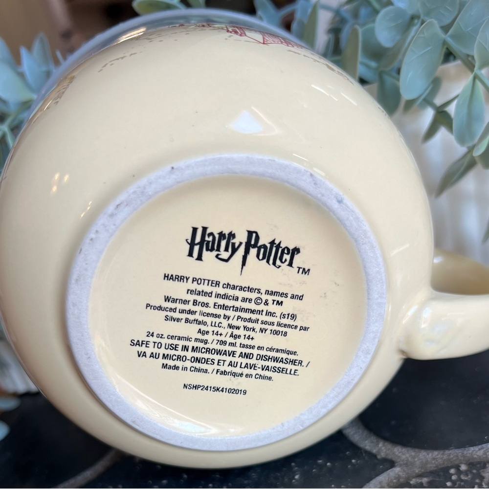 Harry Potter Mischief Managed Soup Mug with Lid - Picture 4 of 4